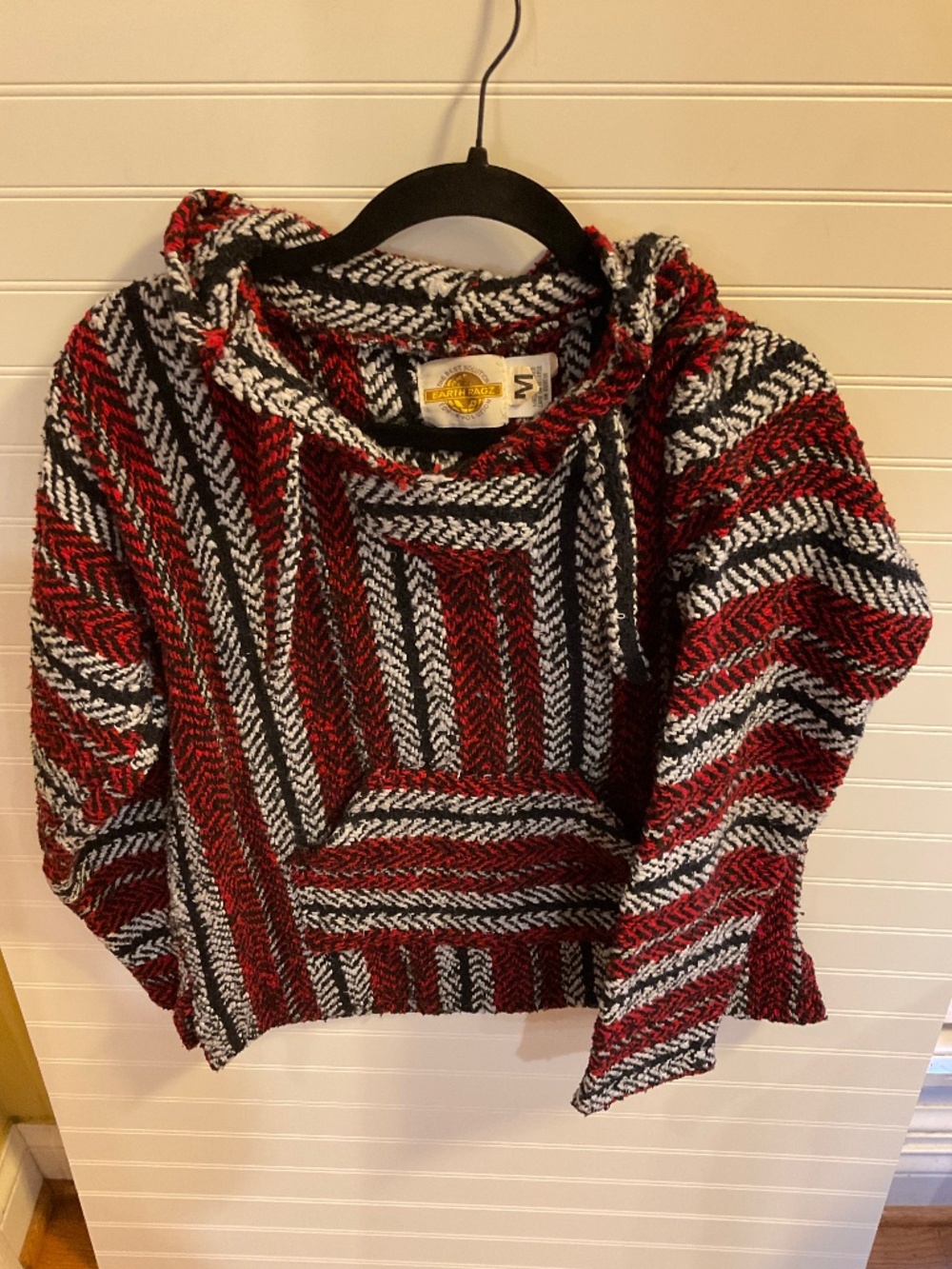 Earth Ragz Baja Hoodies Medium Red Black White Mexican Rug Pullover